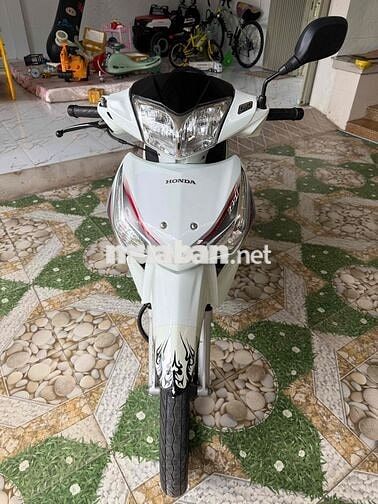 Honda Wave 2016 Trắng - Đen