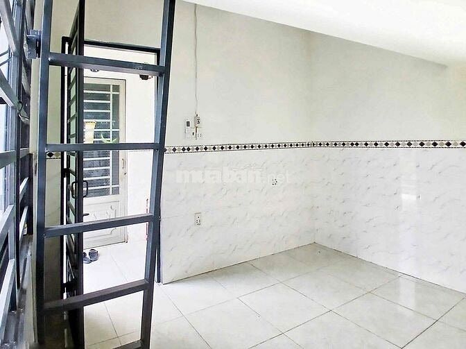 CHO THUÊ PHÒNG GÁC CỬA SỔ GẦN ĐẠI HỌC CÔNG THƯƠNG LÊ TRỌNG TẤN