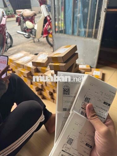 CẦN TÌM ĐỒNG ĐỘI. bán hàng phụ kiện ĐT sàn tiktok
