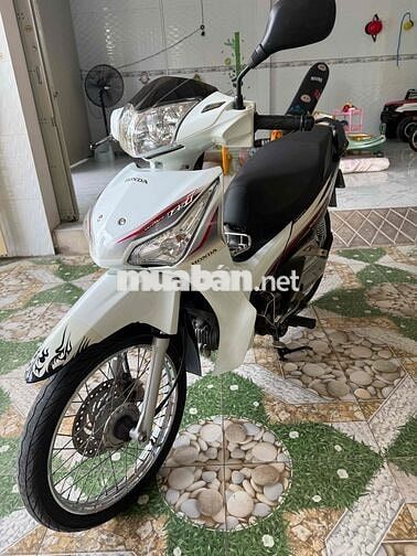Honda Wave 2016 Trắng - Đen