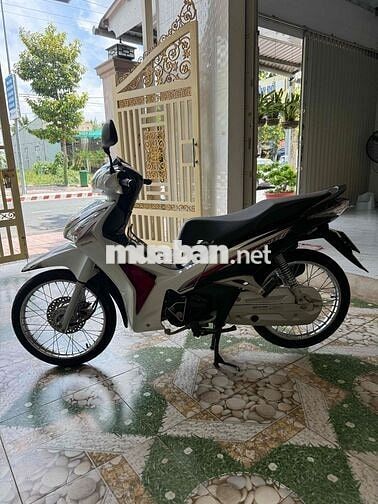 Honda Wave 2016 Trắng - Đen