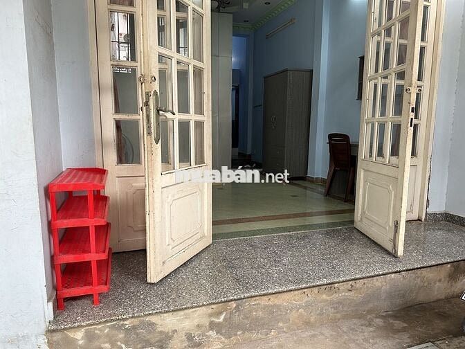 Phòng trong Biệt thự Bình Lợi, gần ĐH Văn Lang, có nội thất