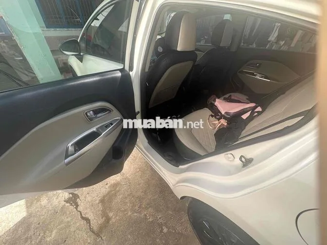 Kia Rio 2016 Trắng