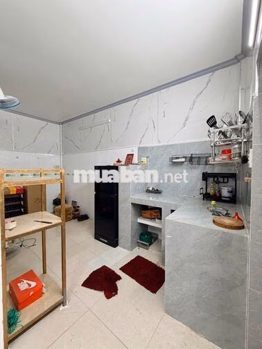 Nhà trệt lầu 2PN hẻm đường Bùi Thị Xuân 5,5 triệu
