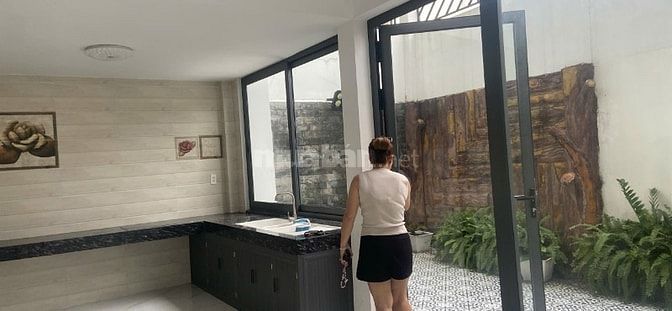 CHO THUÊ BIỆT THỰ KHU GIGAMALL- ĐƯỜNG 25- 1 TRỆT 2 LẦU ST, 5PN, 32TR.