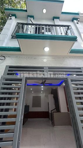 Bán nhanh căn nhà lầu tại đường Nguyễn Văn Bứa Hóc Môn 