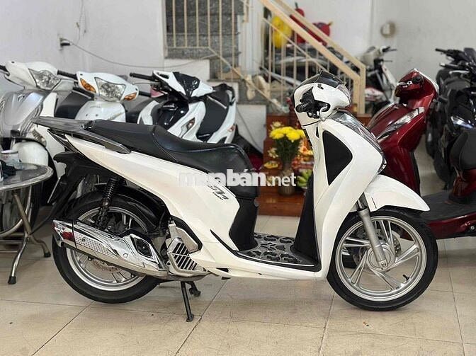 Honda SH 150/2017/ABS Trắng Đen Sport.Xe khỏi bàn