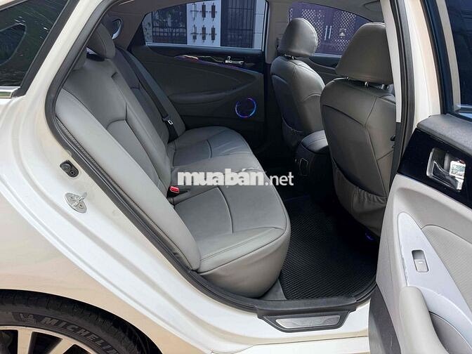 Hyundai Sonata 2.0 bản full đời cuối 2013