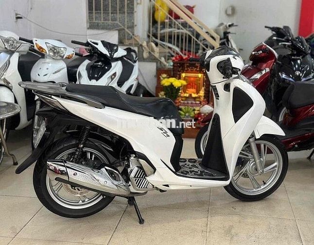 Honda SH 150/2017/ABS Trắng Đen Sport.Xe khỏi bàn