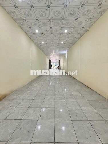 Nhà trệt trống suốt mặt tiền đường Võ Văn Kiệt 5 triệu