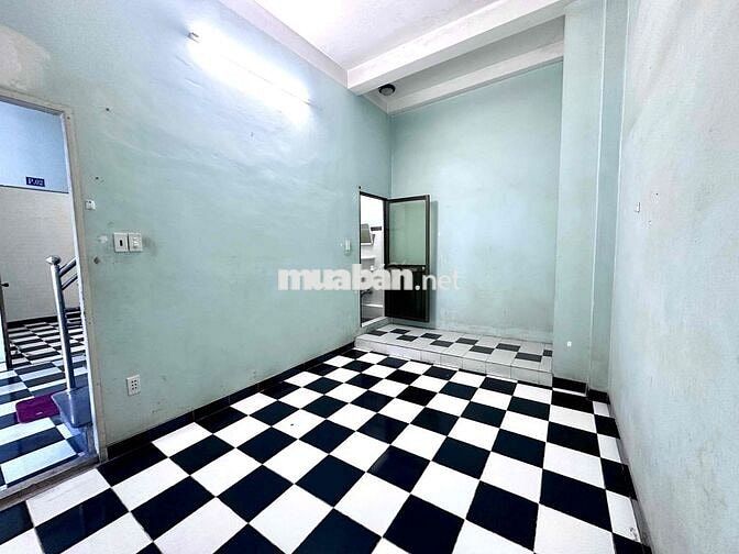 Phòng trọ đối diện công viên Phần Mềm Quang Trung