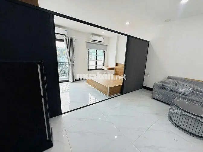 Nhà Mới CCMN 1n1k 40m2 Full đồ xịn sò. ban công thoáng Gần Bách Khoa