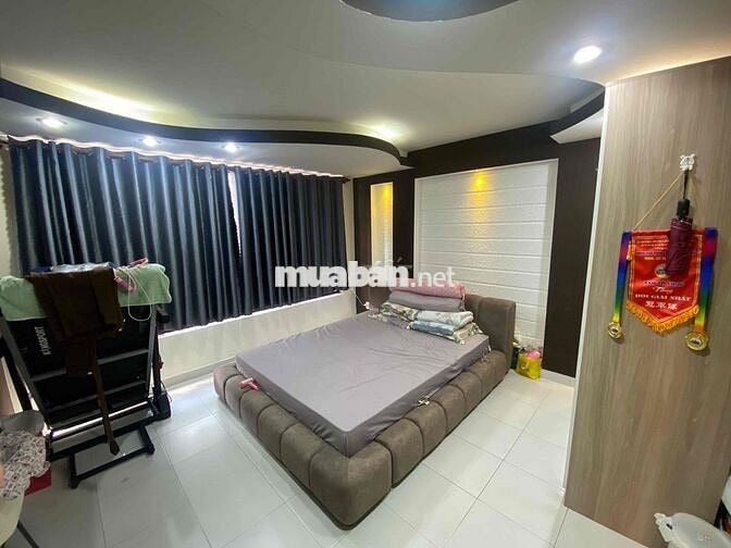 Nhà đẹp BTCT 5 tầng - full nội thất cao cấp - Hoàn công  - quận 3