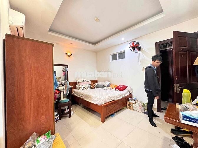 NHƯỢNG STUDIO FULL NT CỬA SỔ NGAY TRUNG TÂM TÂN QUY