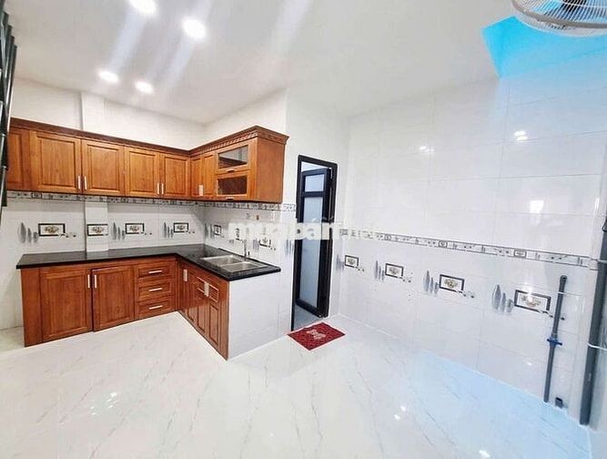🏠NHÀ 3 PHÒNG NGỦ MỚI ĐẸP _HẺM XE HƠI LÊ VĂN KHƯƠNG_NGANG GẦN 5M 