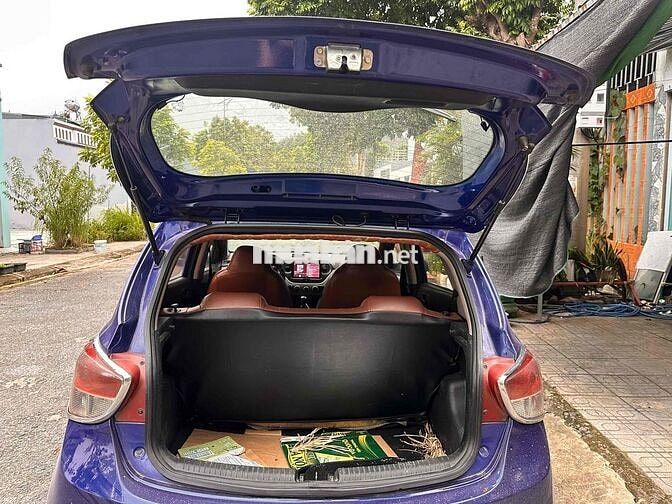 Hyundai Grand i10 hatchback 2016 Xanh