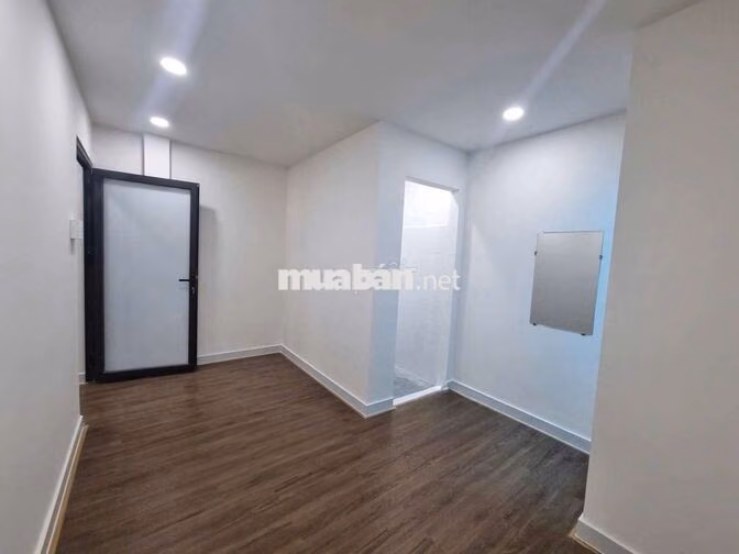 🏠NHÀ 3 PHÒNG NGỦ MỚI ĐẸP _HẺM XE HƠI LÊ VĂN KHƯƠNG_NGANG GẦN 5M 
