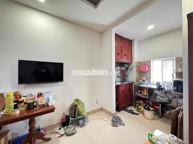 NHƯỢNG STUDIO FULL NT CỬA SỔ NGAY TRUNG TÂM TÂN QUY