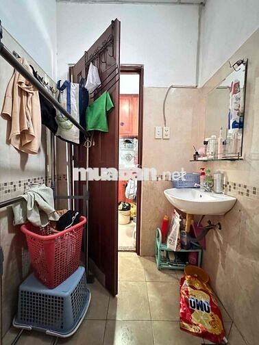 NHƯỢNG STUDIO FULL NT CỬA SỔ NGAY TRUNG TÂM TÂN QUY