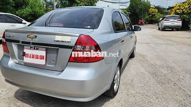 Chevrolet Aveo LT Số sàn Bạc