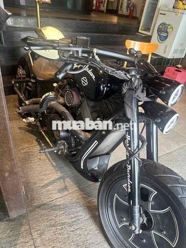 Harley-Davidson Đen