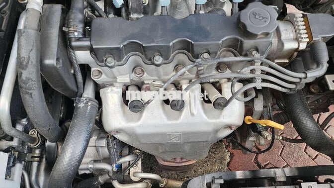 Chevrolet Aveo LT Số sàn Bạc