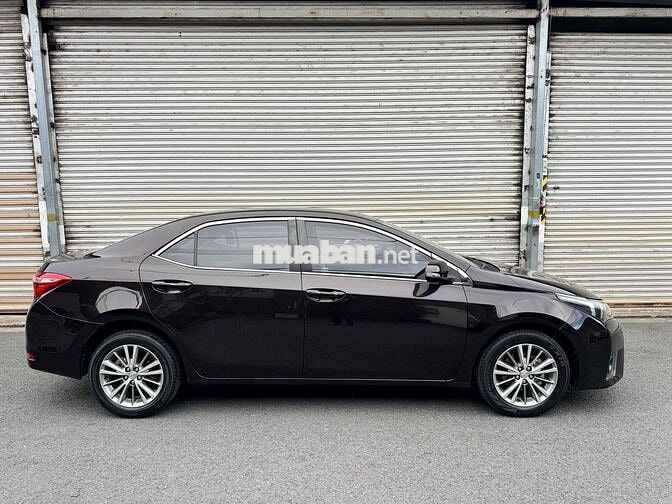Toyota Corolla Altis 1.8 G 2017 Nâu đen