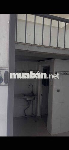 4 Phòng cho thuê ngay trường đh Nguyễn Tất Thành, chợ vườn lài Q12