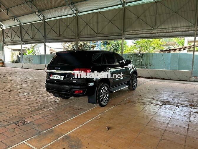 Ford Everest 2020 Đen Tự động 93000km