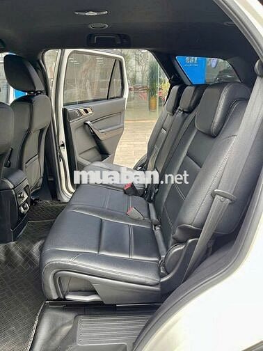 Xe Ford Everest Titanium 2.0L 4x2 AT 2021