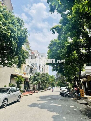 Cho thuê nhà tại lô 27 Lê Hồng Phong .Giá thuê 11 tr/ tháng 