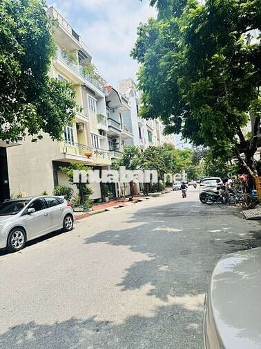 Cho thuê nhà tại lô 27 Lê Hồng Phong .Giá thuê 11 tr/ tháng 