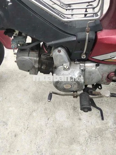 Honda Dream Đỏ Xăng