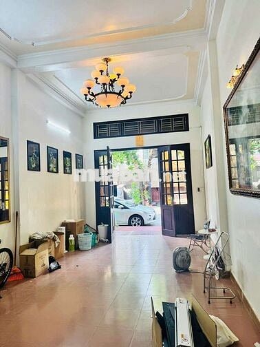 Cho thuê nhà tại lô 27 Lê Hồng Phong .Giá thuê 11 tr/ tháng 