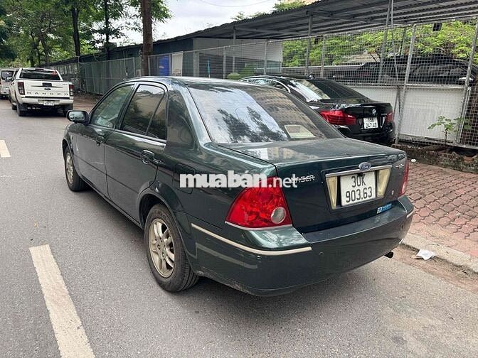 Ford Laser 2004 1.6 MT Xanh