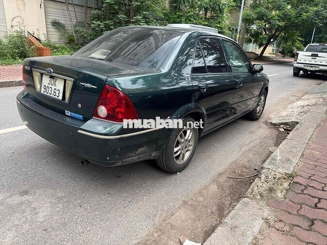 Ford Laser 2004 1.6 MT Xanh