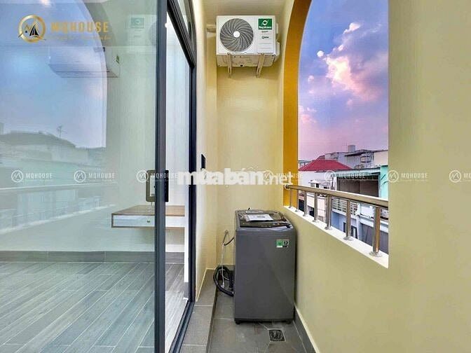 STUDIO BAN CÔNG MÁY GIẶT RIÊNG - 35M2 NGAY VẠN HẠNH MALL - UEH Q10