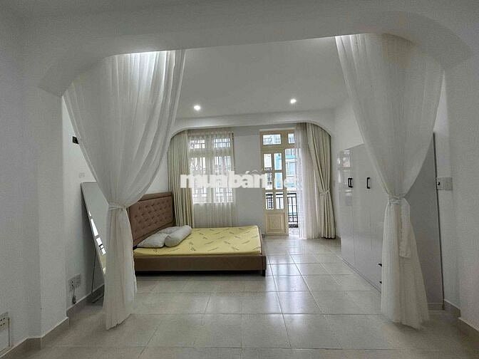 CHỈ 6TR5 CÓ NGAY 1PN CỰC RỘNG , BAN CÔNG CỰC THOÁNG NGAY TRUNG TÂM Q10