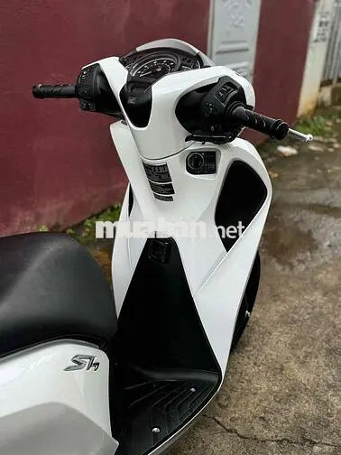 Honda SH 2018 Trắng đen Nam