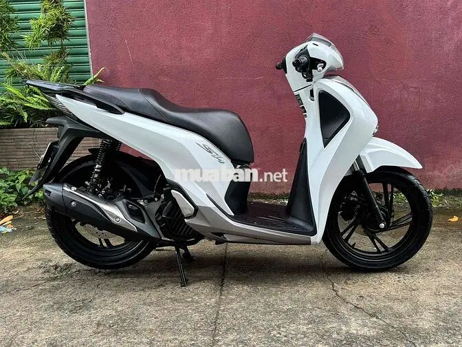 Honda SH 2018 Trắng đen Nam