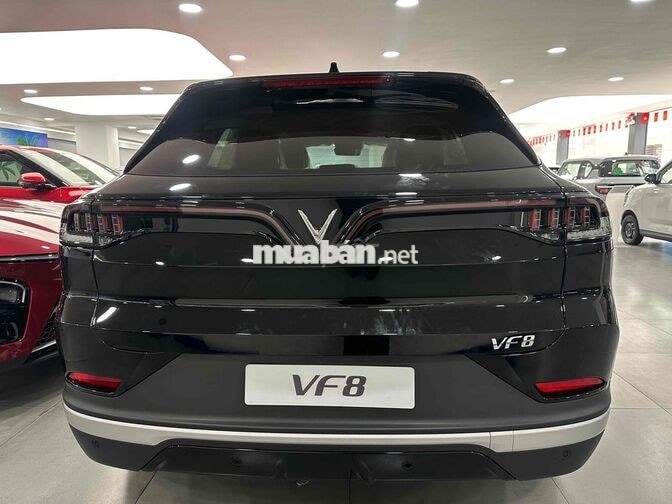 VinFast VF8 SỞ HỮU XE SANG ĐẲNG CẤP VƯỢT TRỘI !
