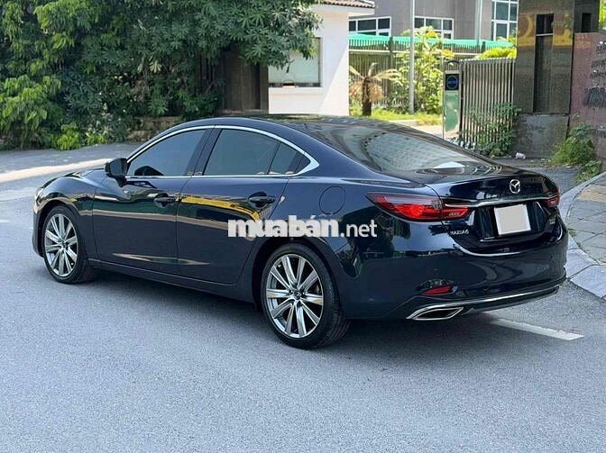 Mazda 6 Premium 2.0 AT 2022 Xanh 90000 km