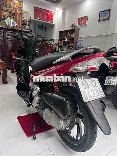 Suzuki Hayate Tự động màu Đỏ đen