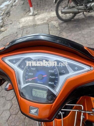 Honda Air Blade mắt cú đen cam