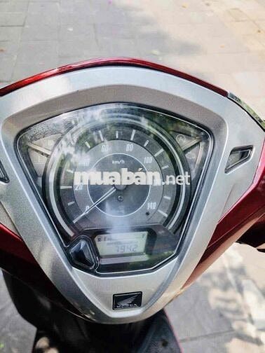 Honda Lead 125 Đỏ mận đi đúng 7900 km dán kínnilon