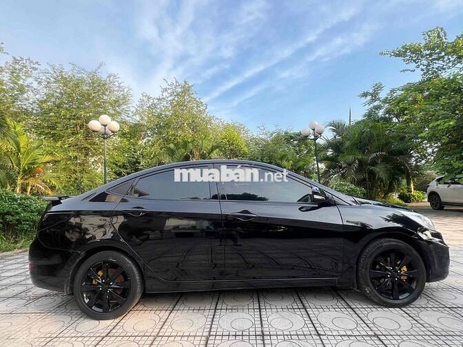 Nhà bán Hyundai Accent Blue 2015 1.4 MT nguyên ban