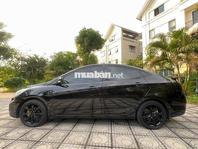 Nhà bán Hyundai Accent Blue 2015 1.4 MT nguyên ban