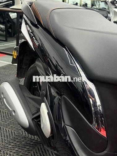 Honda SH Mode 2023 Đen bóng chính chủ