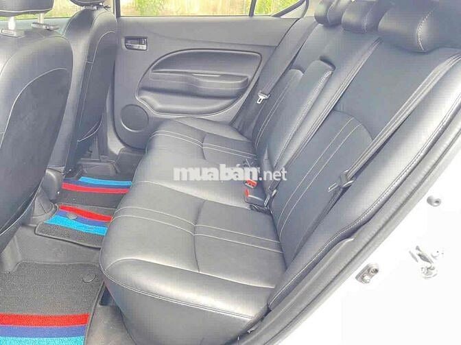 Mitsubishi Attrage 1.2 L CVT 2020 Trắng Tự động