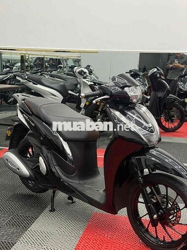 Honda SH Mode 2023 Đen bóng chính chủ
